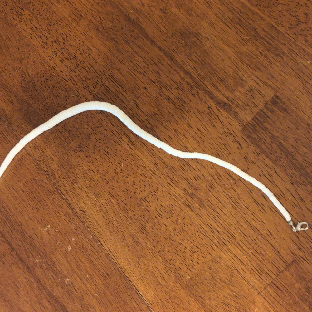 5/$20. Pooka Shell Necklace - Picture 4 of 4